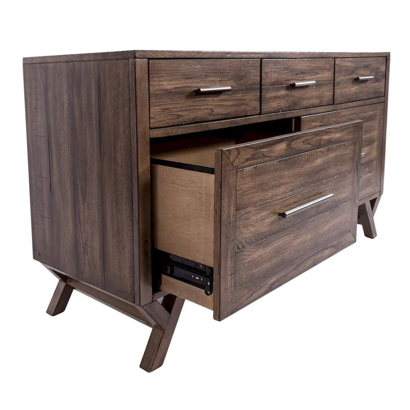 Bureau-crédence en bois de châtaignier patiné