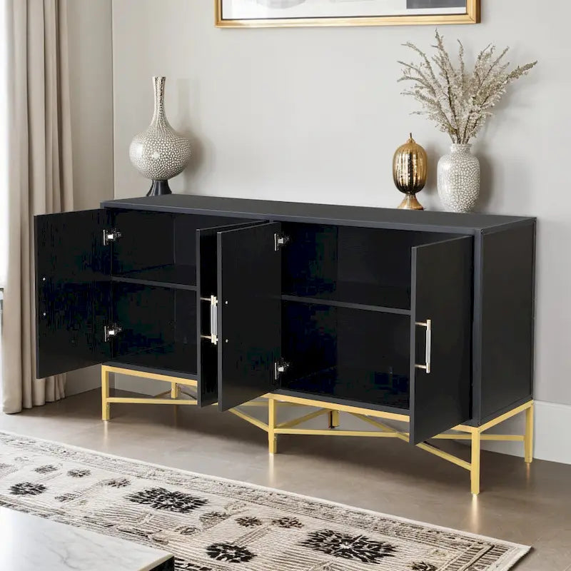 Caractéristiques distinctives d'un buffet à quatre portes avec pieds en métal croisés, adapté aux salons